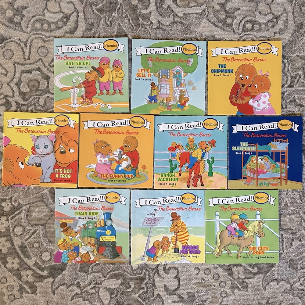 10 Berenstain Bears “I Can Read!” Phonics Story Books 5” X 5”.